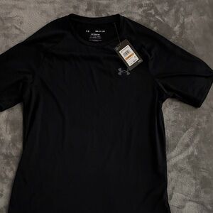 Men’s Under Armour athletic tee